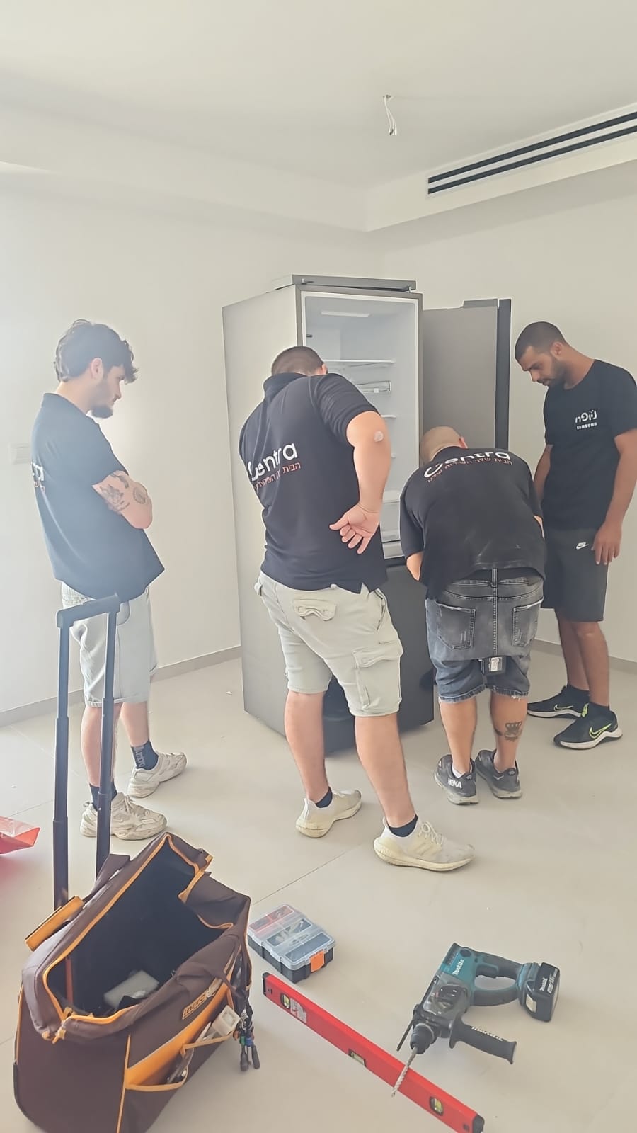 התקנת טלוויזיה על הקיר על ידי צוות סנטרה, תמונה 8 מתוך 8 מהשטח